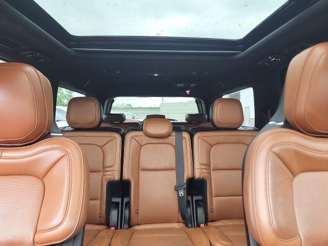 used 2019 Lincoln Navigator L car, priced at $37,000