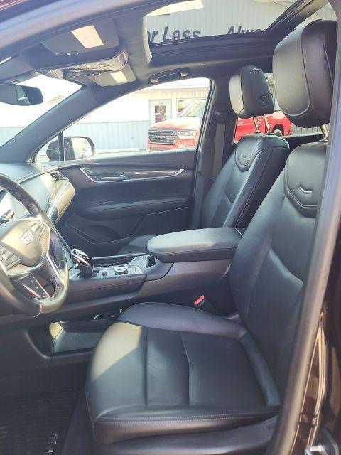 used 2021 Cadillac XT5 car, priced at $35,500