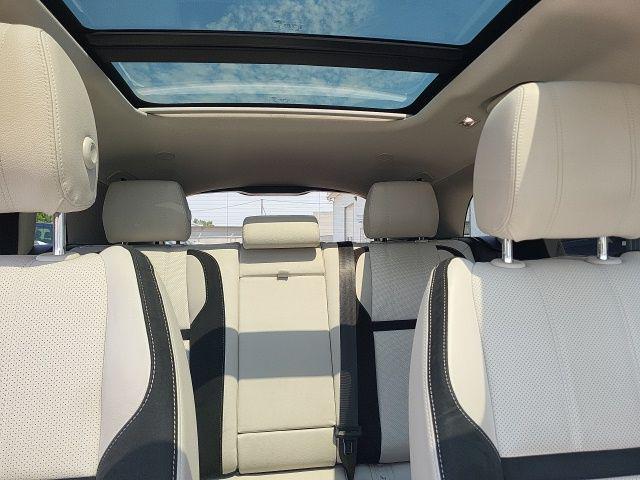 used 2021 Land Rover Range Rover Velar car, priced at $34,000
