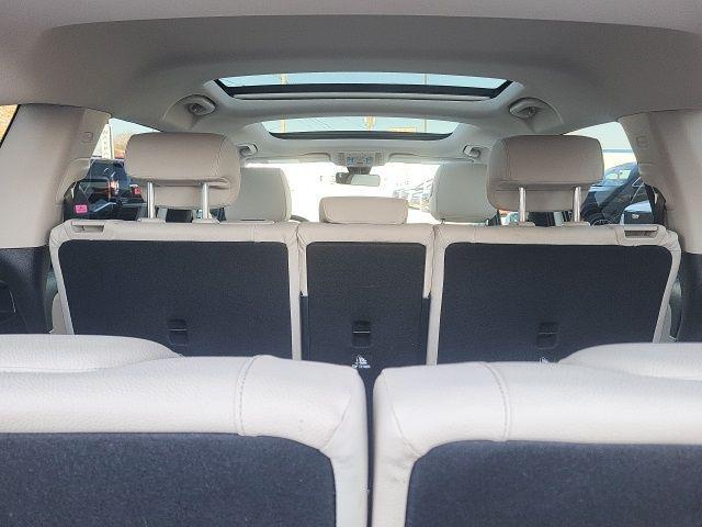 used 2020 Mercedes-Benz GLB 250 car, priced at $19,500