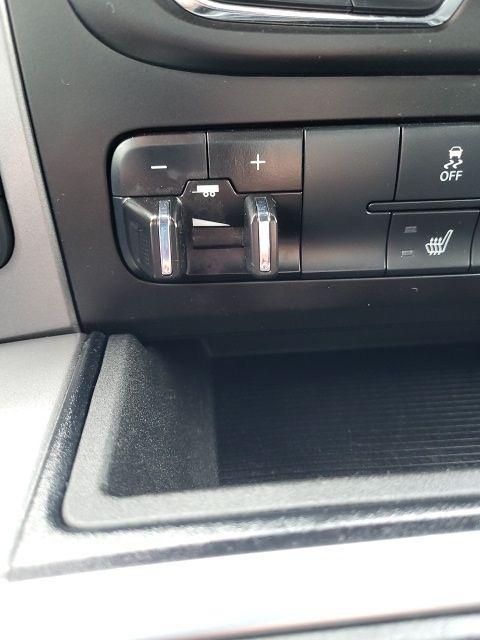 used 2022 Ram 1500 Classic car, priced at $33,500