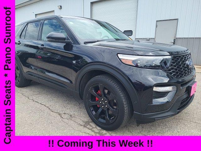 used 2022 Ford Explorer car, priced at $40,000