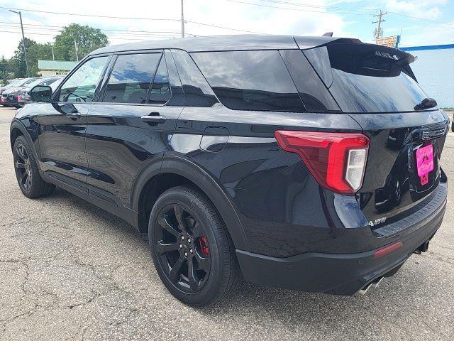 used 2022 Ford Explorer car, priced at $40,000