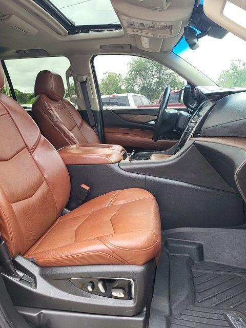 used 2016 Cadillac Escalade car, priced at $25,900
