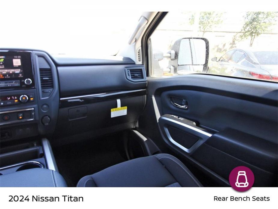 new 2024 Nissan Titan car, priced at $43,427