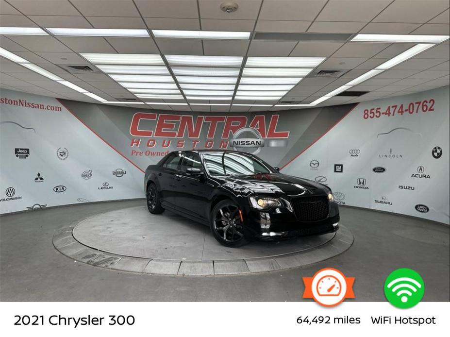used 2021 Chrysler 300 car, priced at $20,928