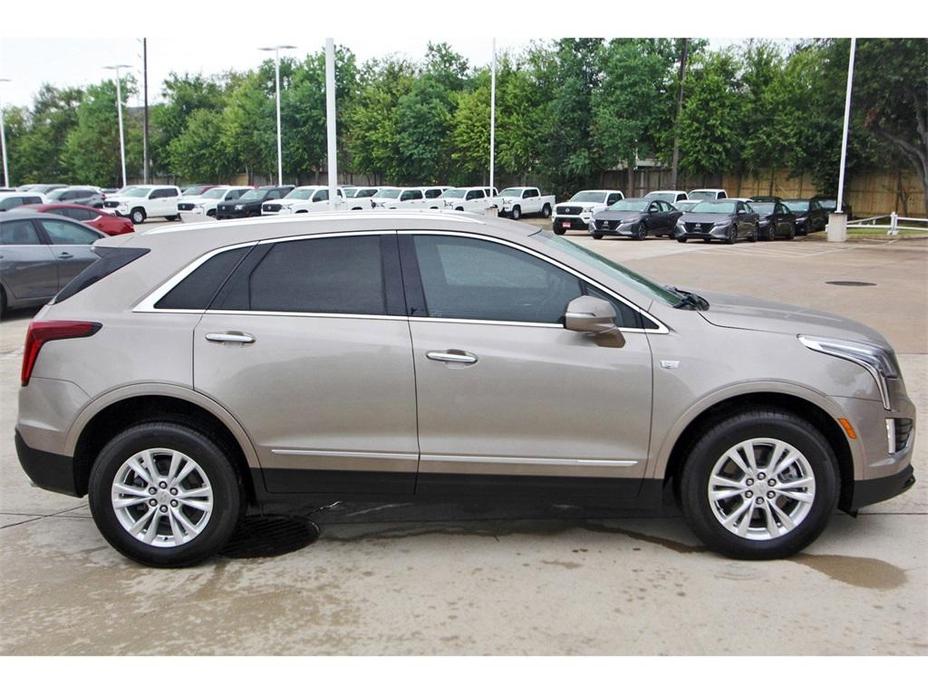 used 2022 Cadillac XT5 car, priced at $31,481