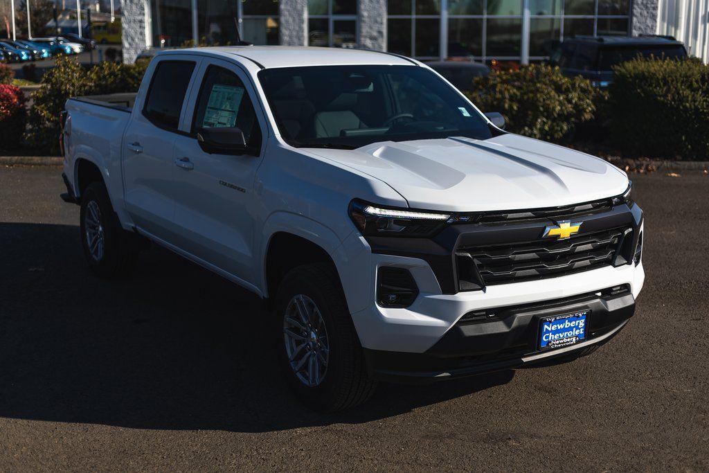 new 2025 Chevrolet Colorado car, priced at $42,500