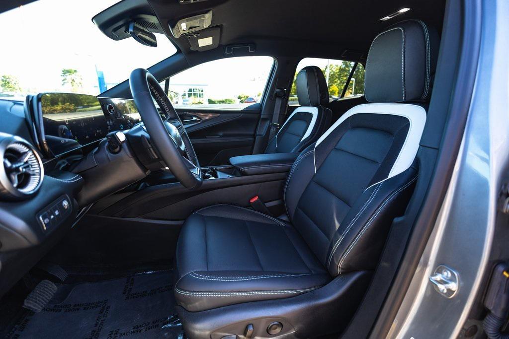 used 2024 Chevrolet Blazer EV car, priced at $32,000