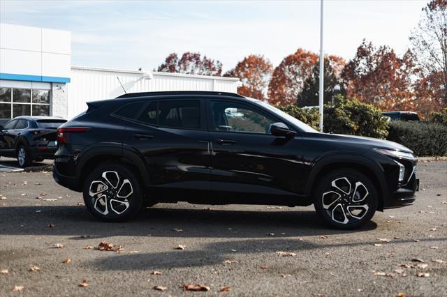 new 2025 Chevrolet Trax car, priced at $26,977