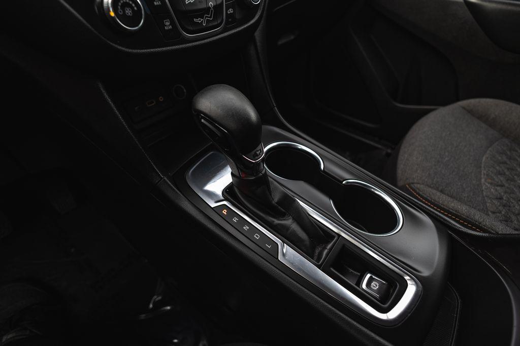 used 2022 Chevrolet Equinox car, priced at $17,200