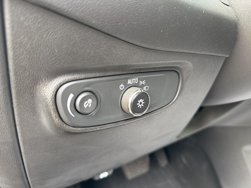 used 2022 Chevrolet Equinox car, priced at $17,433