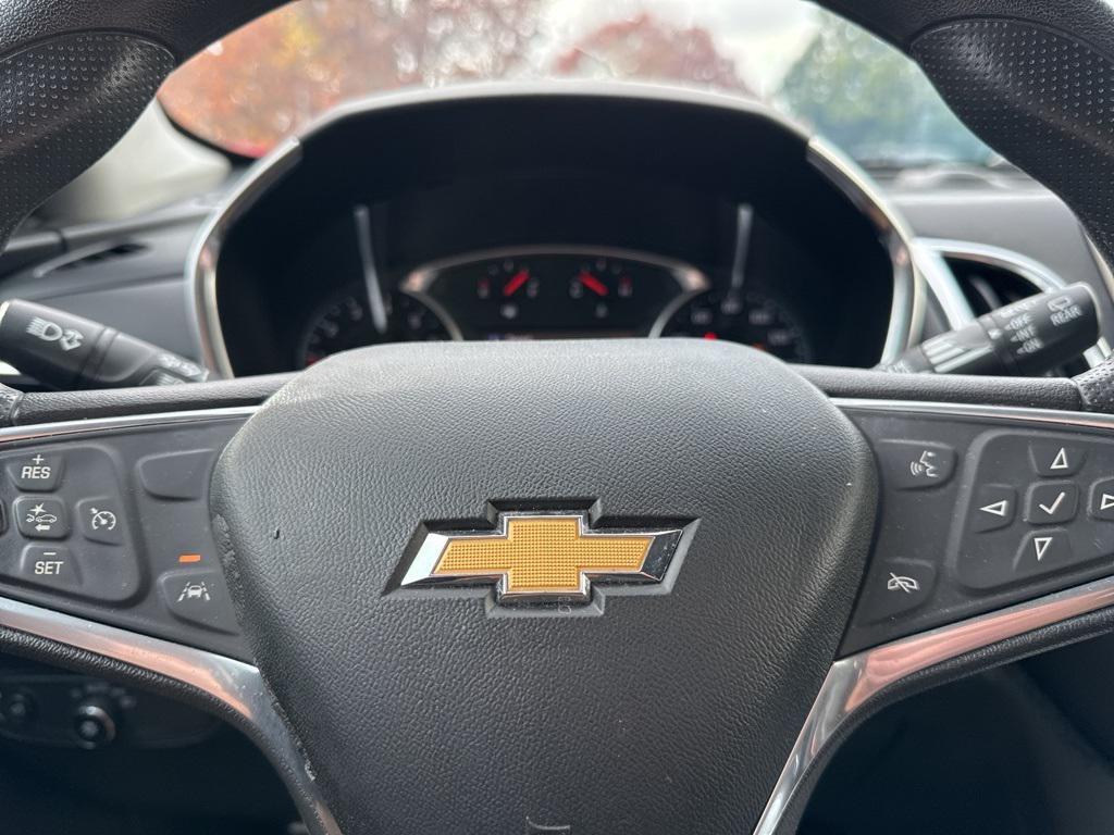 used 2022 Chevrolet Equinox car, priced at $17,433