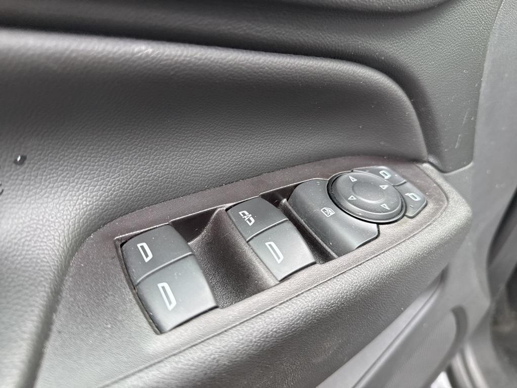 used 2022 Chevrolet Equinox car, priced at $17,433