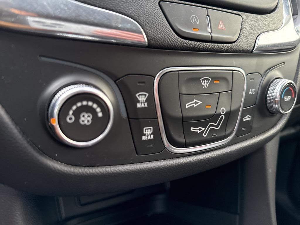 used 2022 Chevrolet Equinox car, priced at $17,433