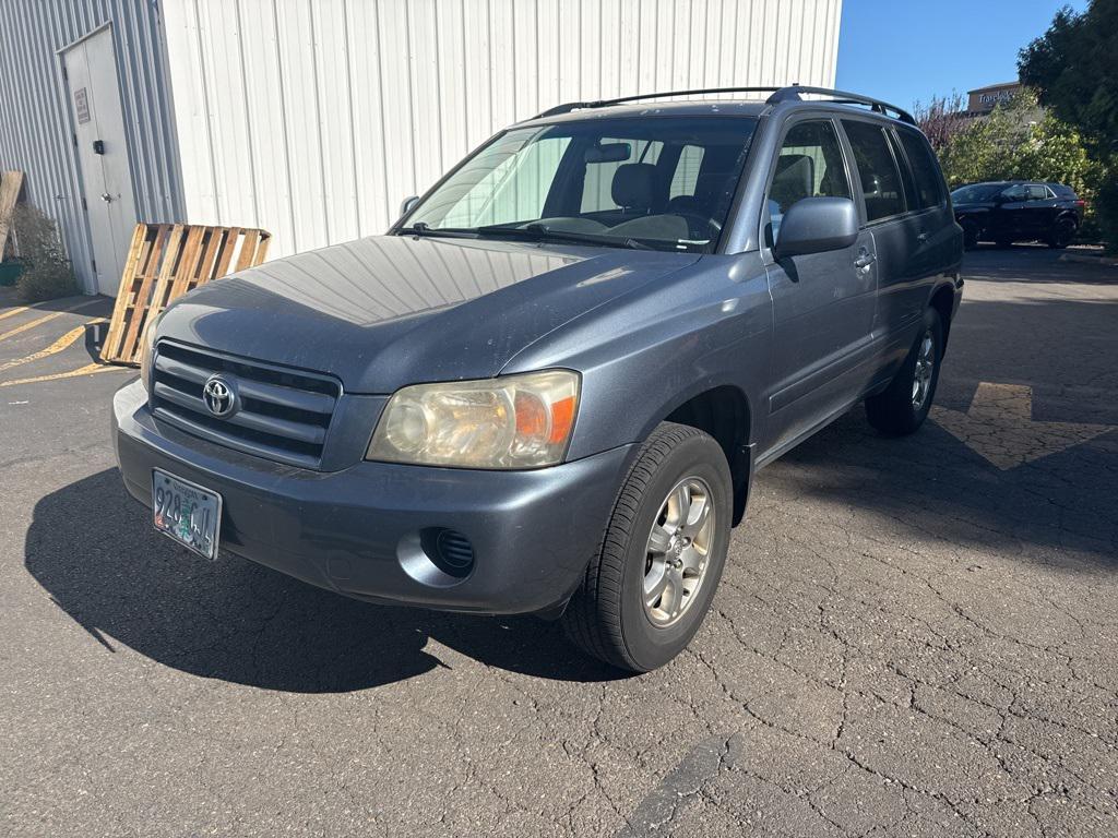 used 2005 Toyota Highlander car