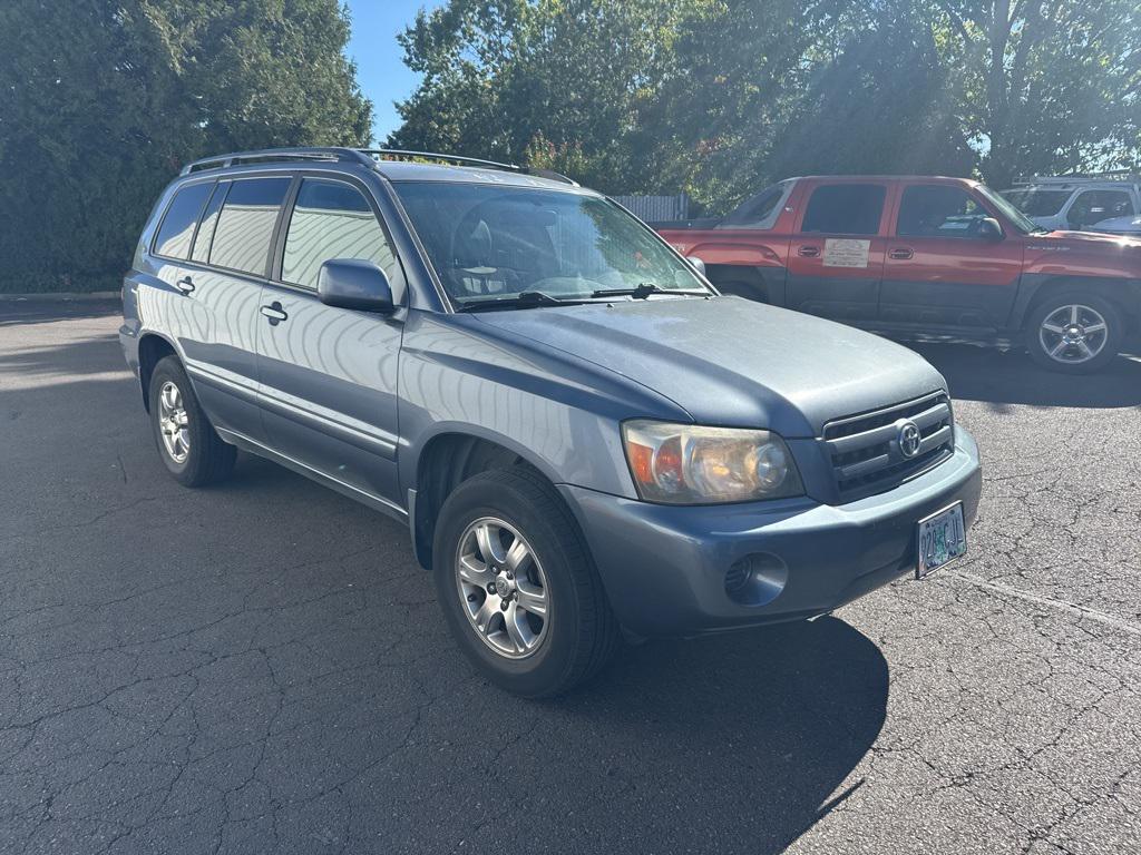 used 2005 Toyota Highlander car