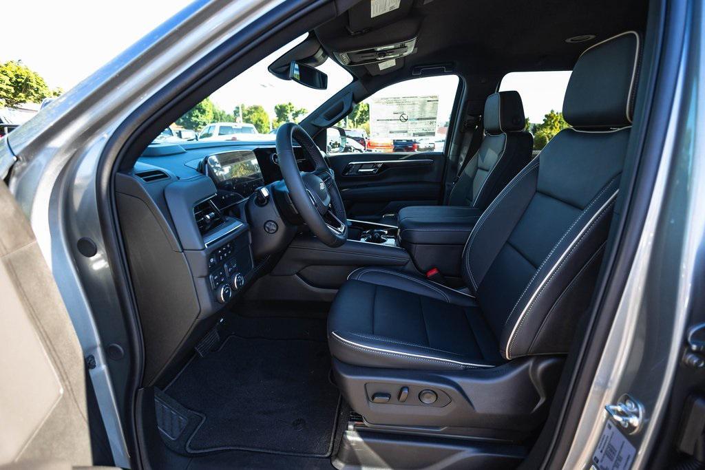 new 2025 Chevrolet Suburban car, priced at $74,777
