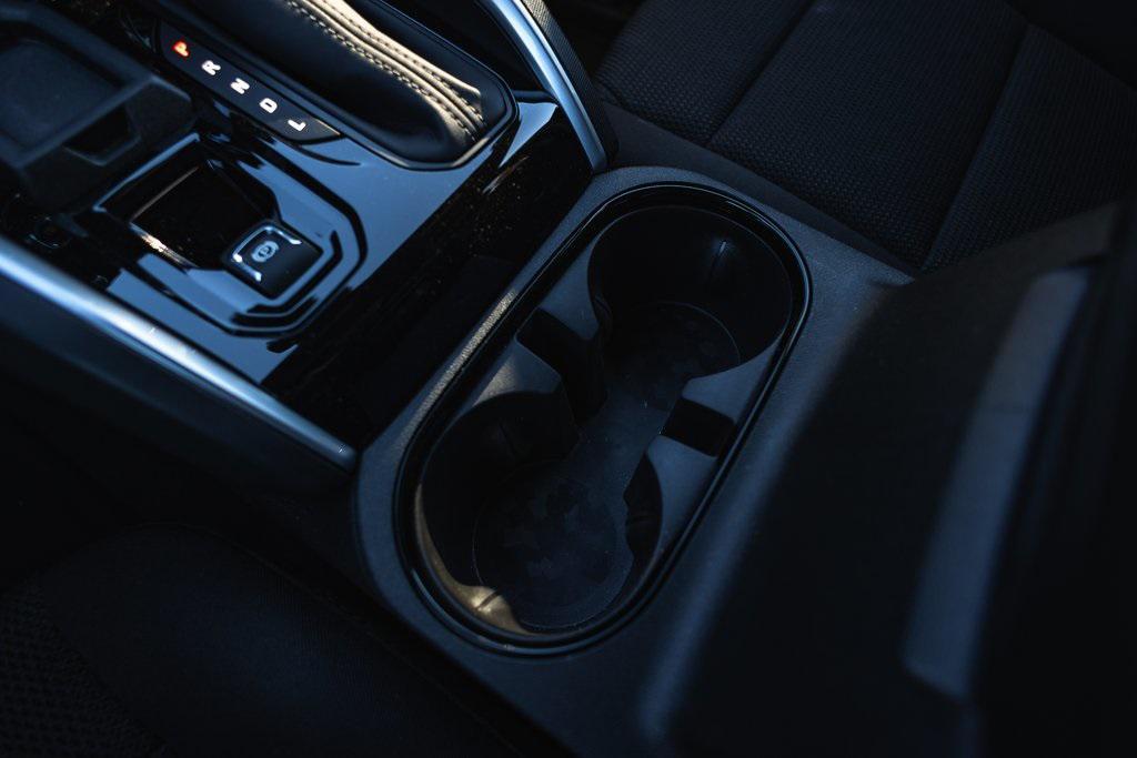 new 2024 Chevrolet Colorado car, priced at $30,999