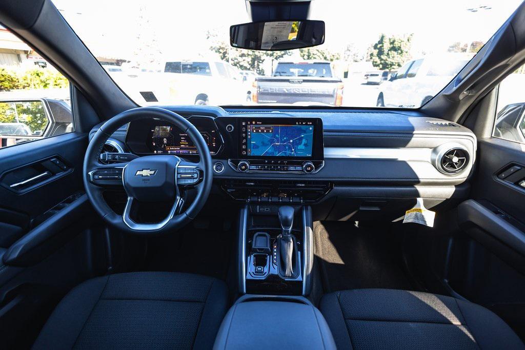 new 2024 Chevrolet Colorado car, priced at $30,999