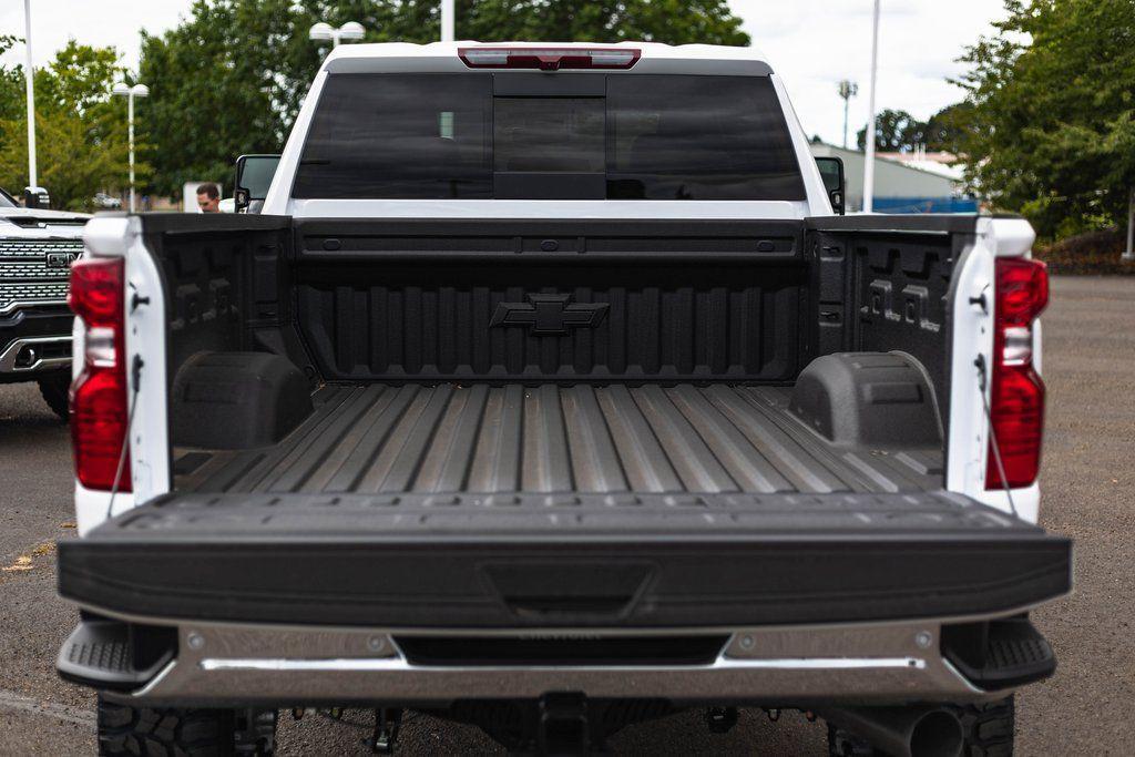 new 2025 Chevrolet Silverado 3500 car, priced at $85,395