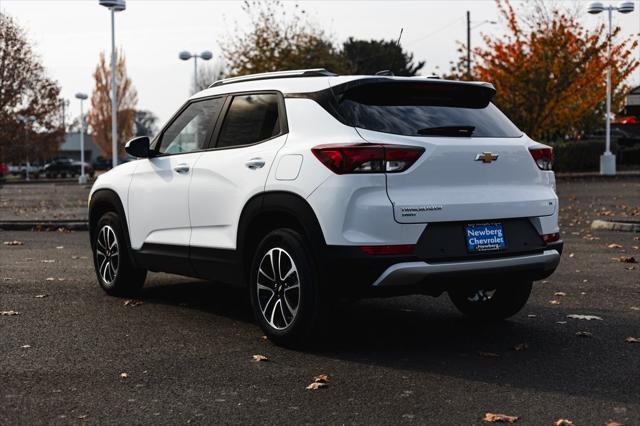 new 2025 Chevrolet TrailBlazer car, priced at $28,977