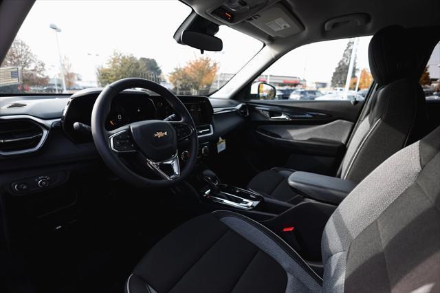 new 2025 Chevrolet TrailBlazer car, priced at $28,977