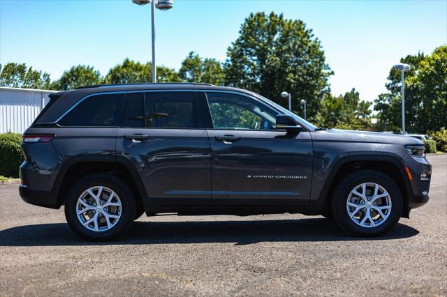 used 2022 Jeep Grand Cherokee car, priced at $30,116