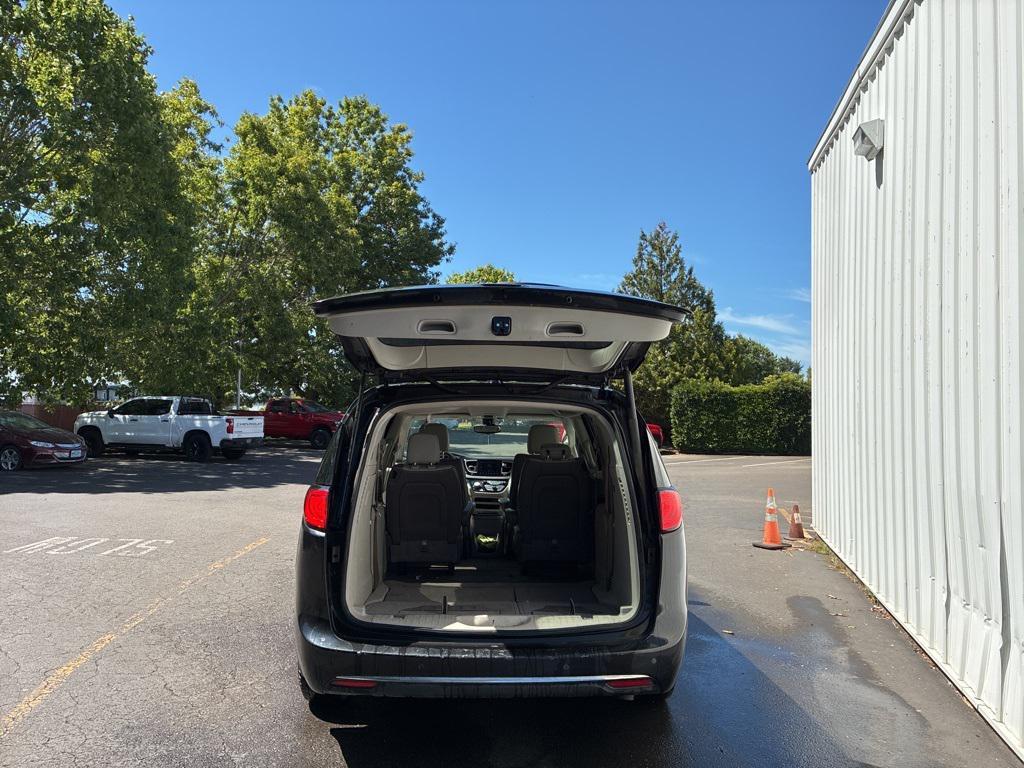 used 2017 Chrysler Pacifica car, priced at $9,000