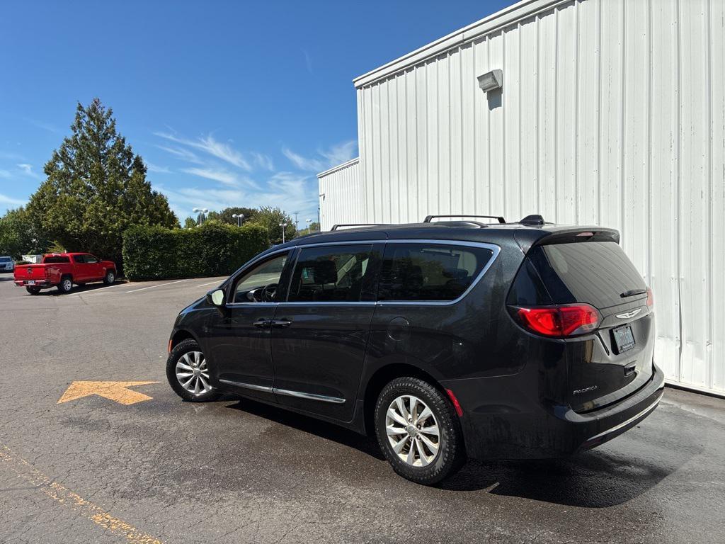 used 2017 Chrysler Pacifica car, priced at $9,000
