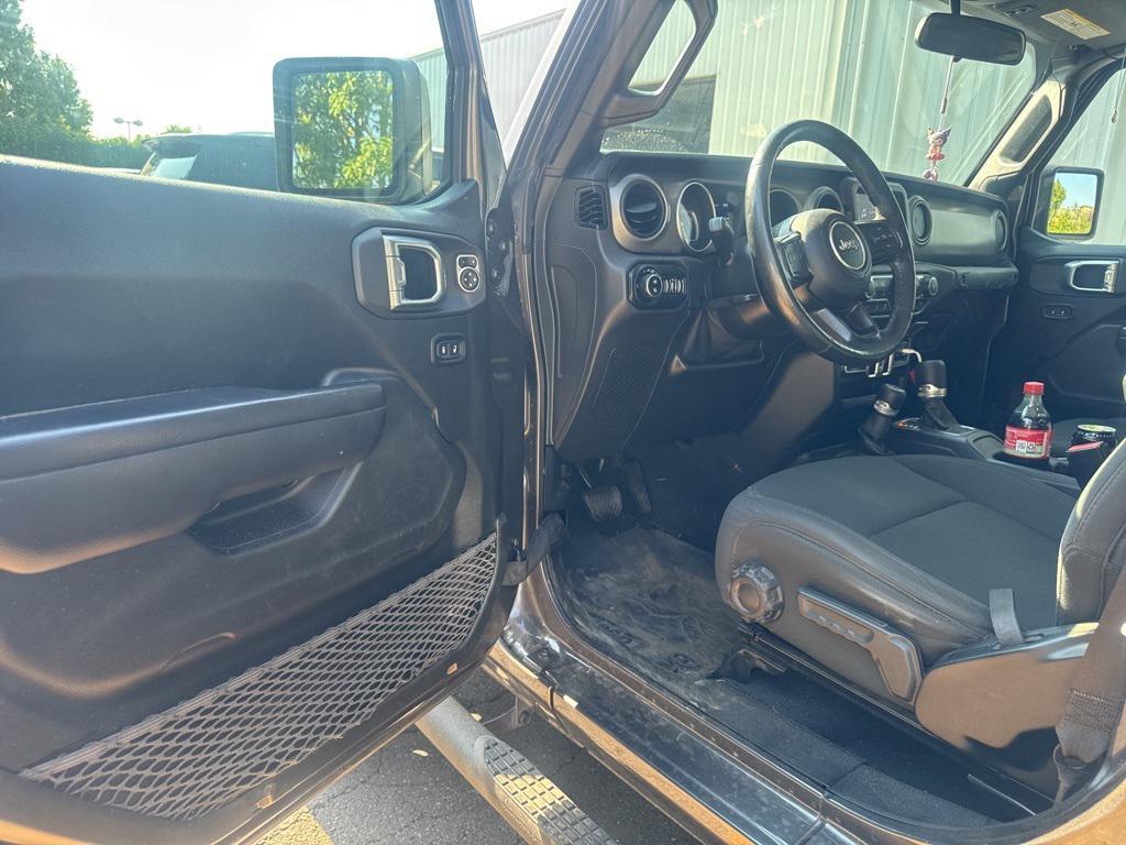 used 2021 Jeep Gladiator car, priced at $30,908
