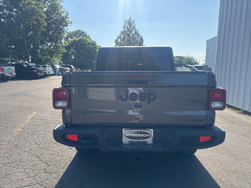 used 2021 Jeep Gladiator car, priced at $30,908