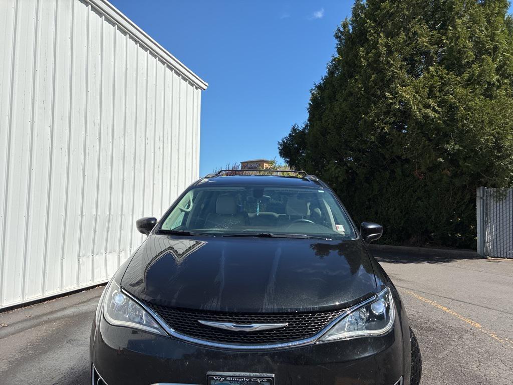 used 2017 Chrysler Pacifica car, priced at $10,000