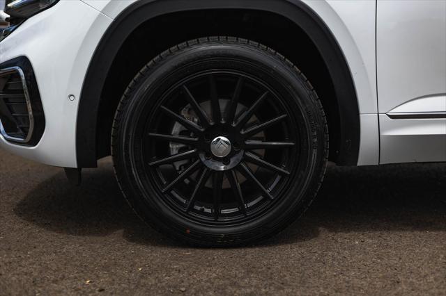 used 2022 Volkswagen Atlas Cross Sport car, priced at $29,400