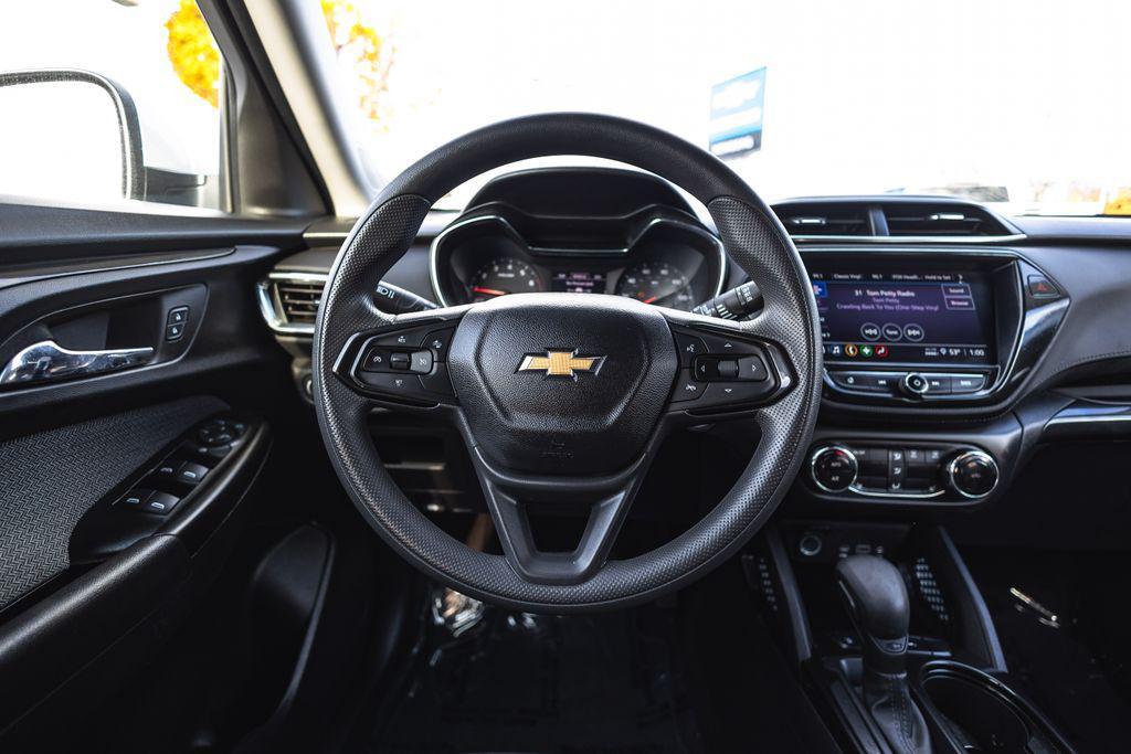 used 2023 Chevrolet TrailBlazer car, priced at $18,587
