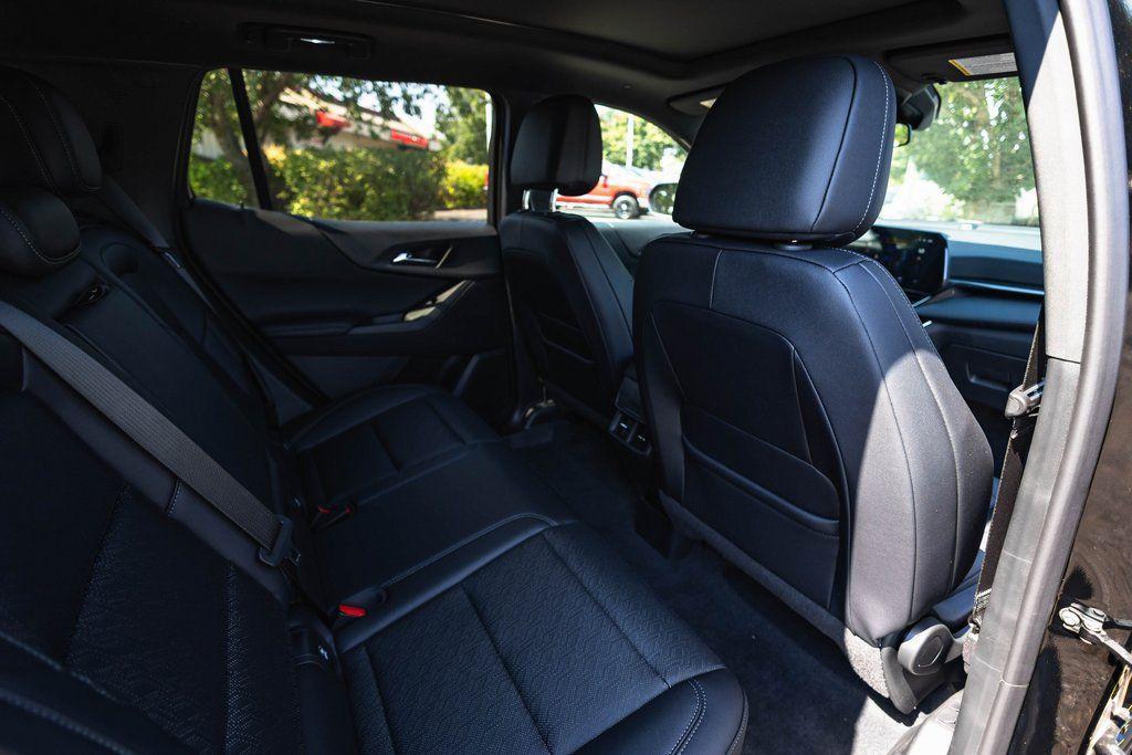 new 2025 Chevrolet Equinox car, priced at $33,977