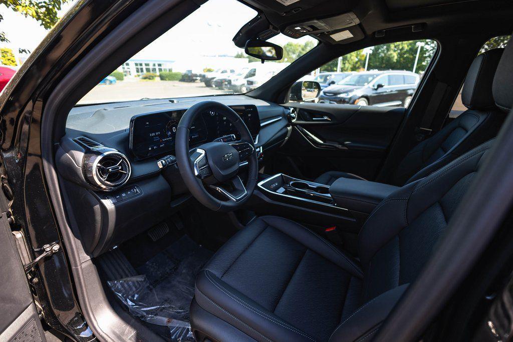 new 2025 Chevrolet Equinox car, priced at $33,977