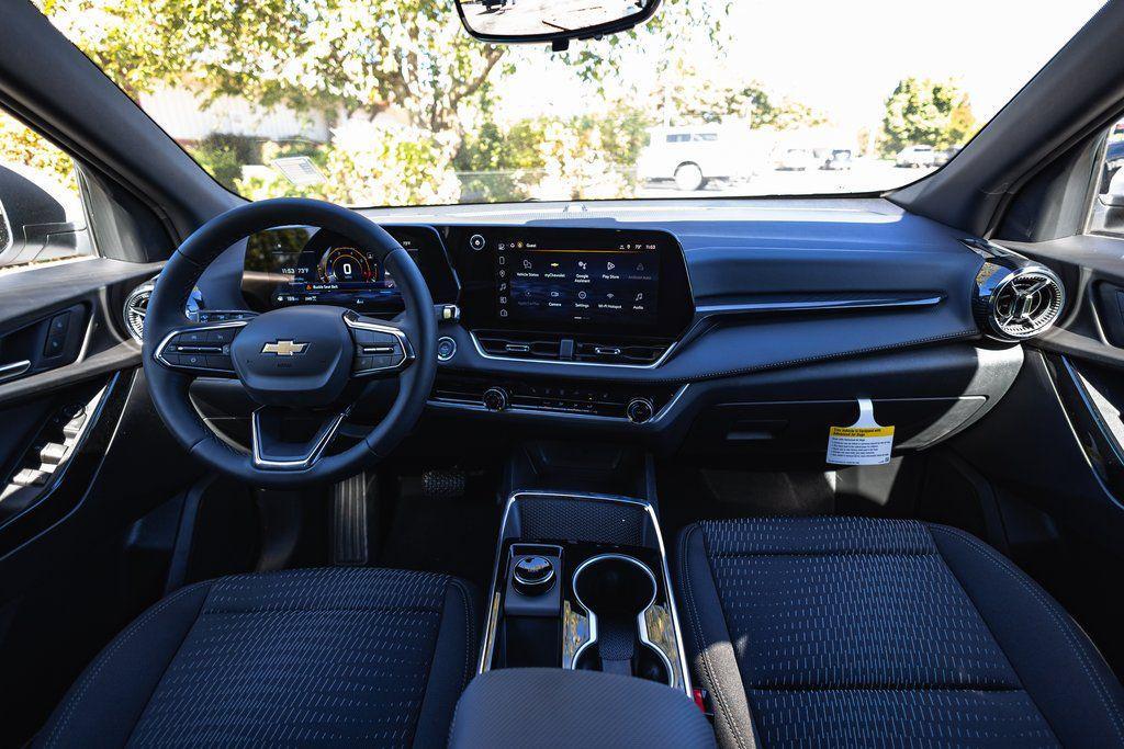 new 2026 Chevrolet Equinox car, priced at $30,999