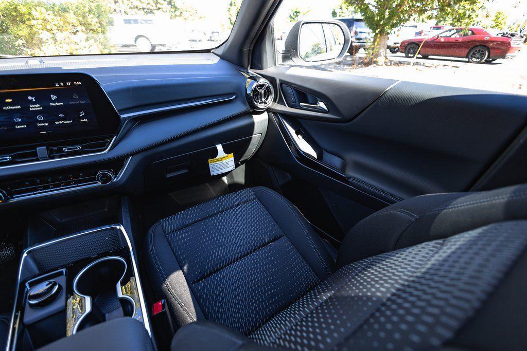 new 2026 Chevrolet Equinox car, priced at $30,999