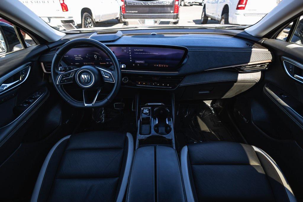used 2024 Buick Envision car, priced at $26,624
