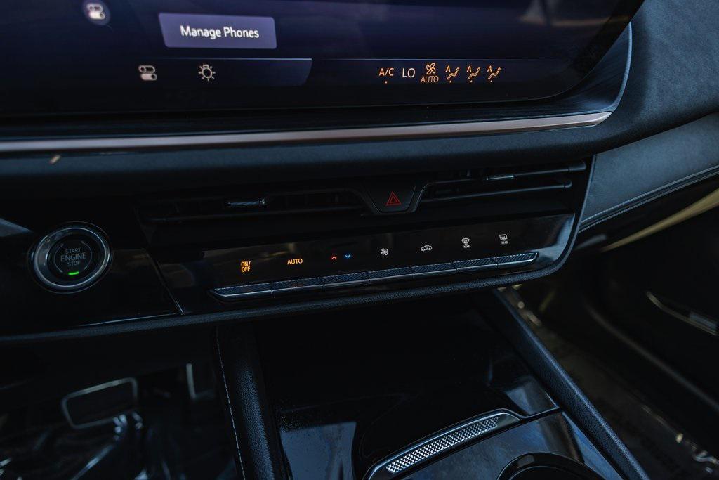 used 2024 Buick Envision car, priced at $26,624