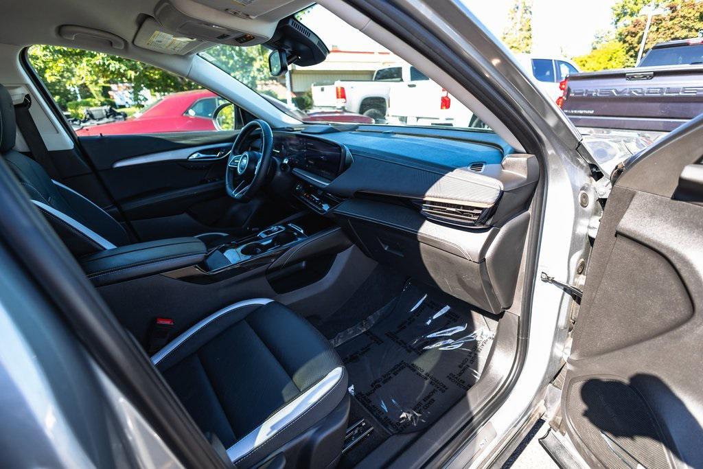 used 2024 Buick Envision car, priced at $26,624