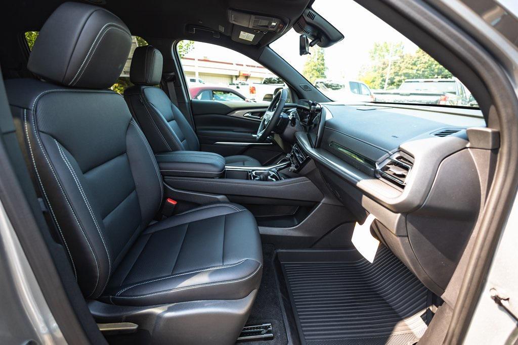 new 2026 Chevrolet Traverse car, priced at $50,777