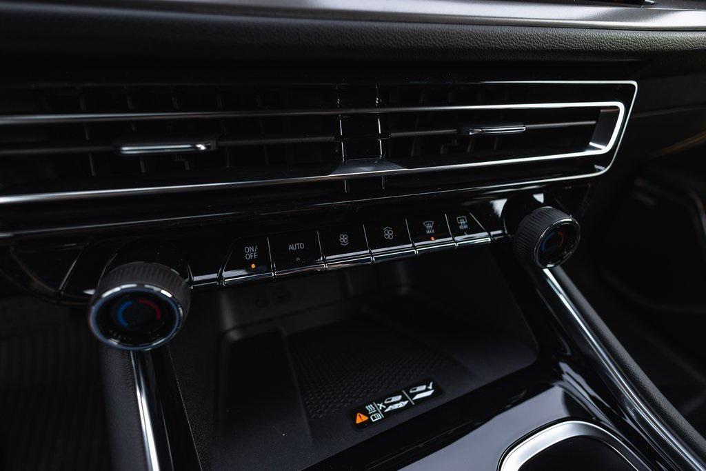 new 2026 Chevrolet Traverse car, priced at $50,777