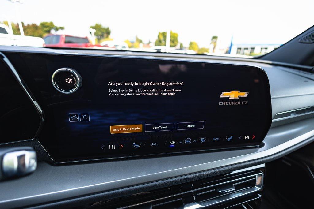 new 2026 Chevrolet Traverse car, priced at $50,777