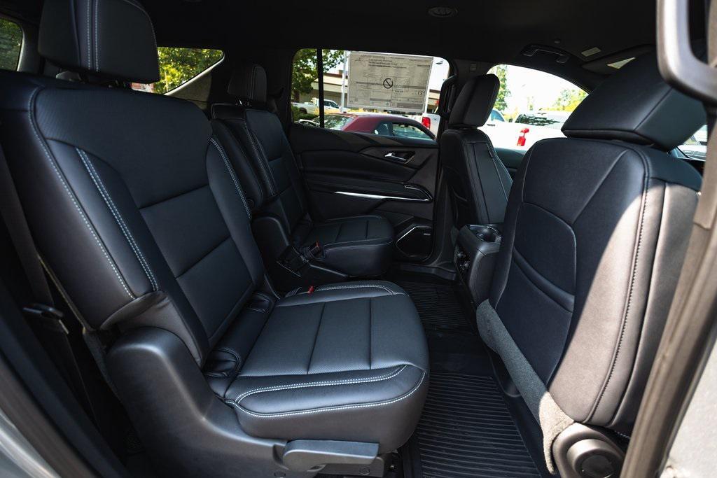 new 2026 Chevrolet Traverse car, priced at $50,777