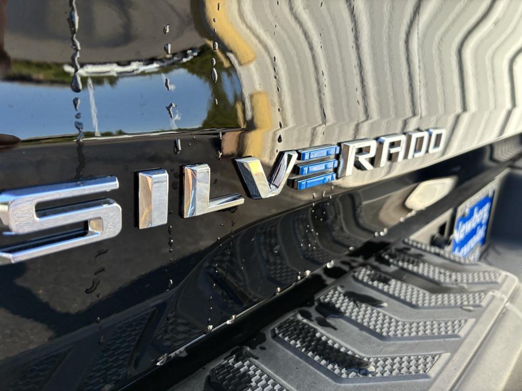 used 2024 Chevrolet Silverado EV car, priced at $44,086
