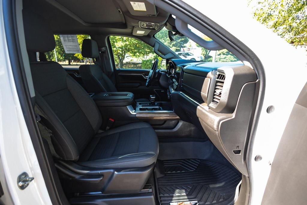 used 2022 Chevrolet Silverado 1500 car, priced at $42,155