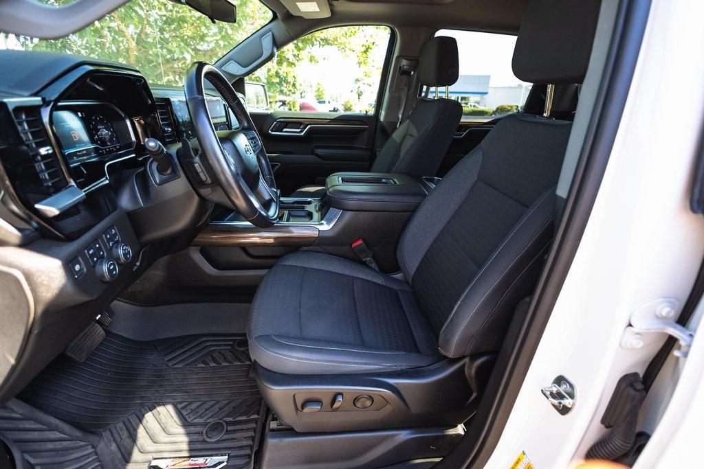 used 2022 Chevrolet Silverado 1500 car, priced at $42,155
