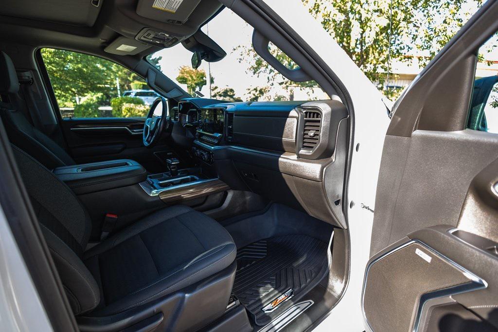 used 2022 Chevrolet Silverado 1500 car, priced at $42,155